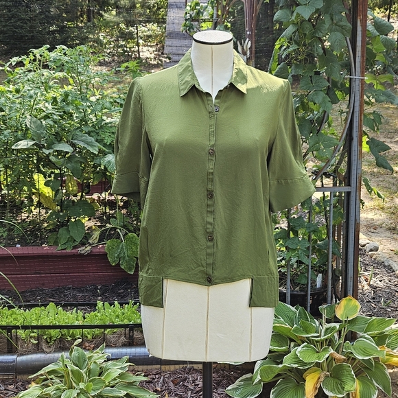 Anthropologie Tops - 100% Silk Leaf Green Button Down